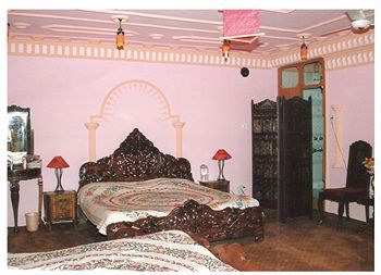 Hotel Zahgeer Continental Гульмарг Экстерьер фото